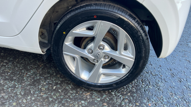 Hyundai i10 1.2 MPi SE Connect 5dr Petrol Hatchback